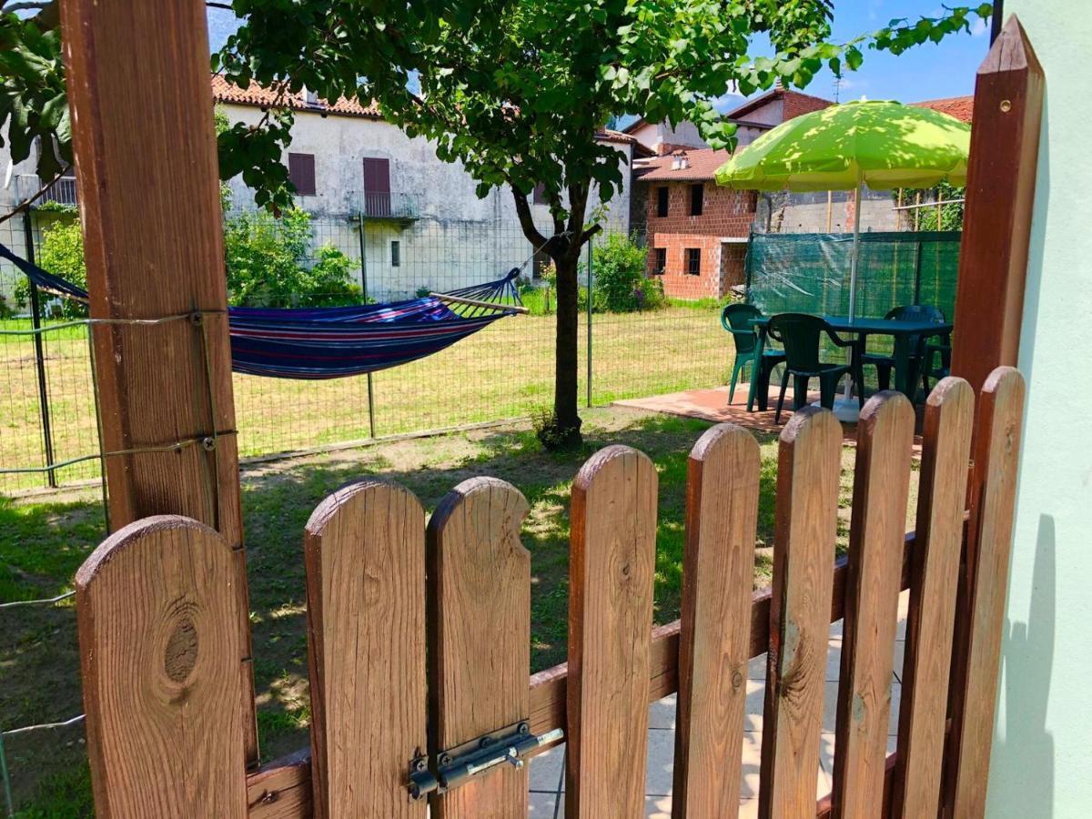 L'Angolo Di Leo Borgofranco d'Ivrea Exteriör bild